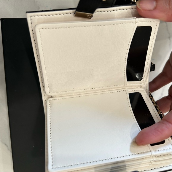 SOLD-Chanel 22B book card holder on chain - Picture 11 of 15